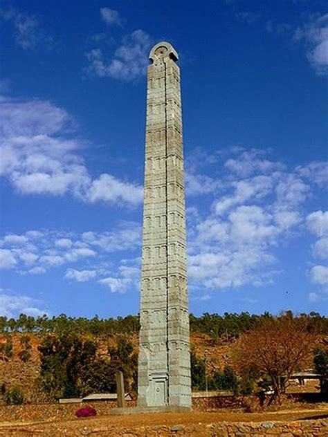 Obelisco de Aksum: Um Monumento Gigante em Homenagem à Grandeza Aksumita!